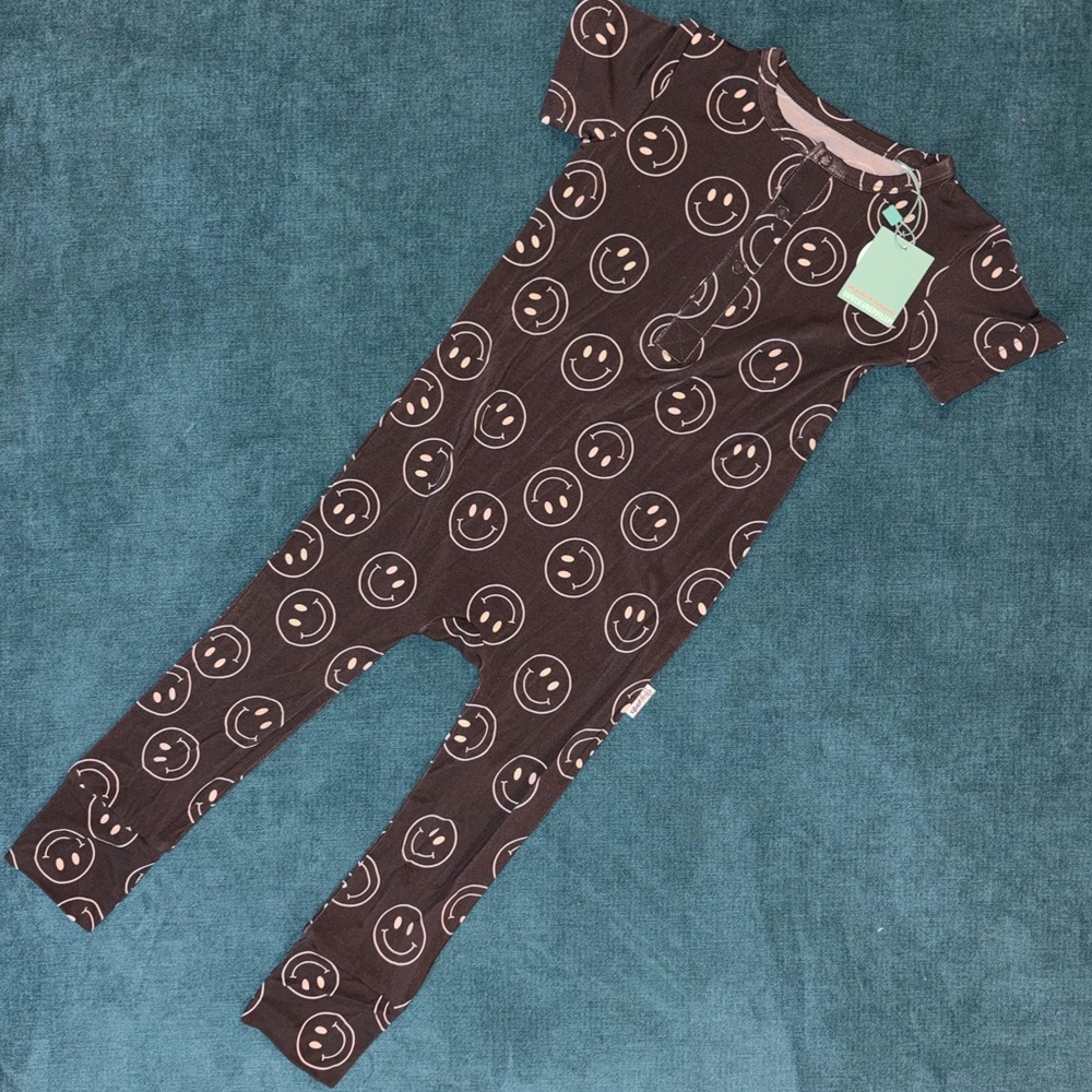 Smiley Print Black Kids One-Piece Bodysuit